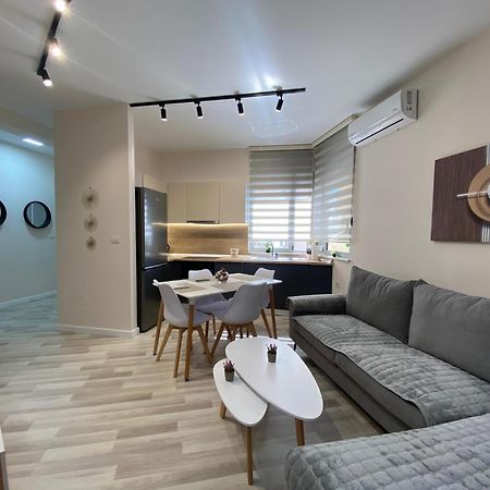 Central Cozy Apartment تيرانا المظهر الخارجي الصورة