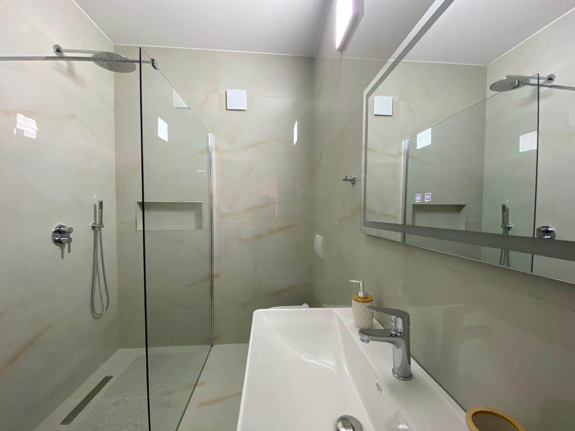 Central Cozy Apartment تيرانا المظهر الخارجي الصورة