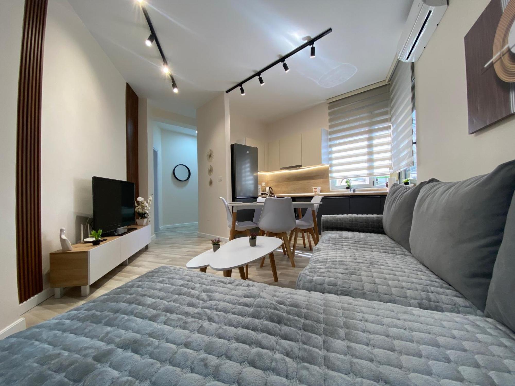 Central Cozy Apartment تيرانا المظهر الخارجي الصورة