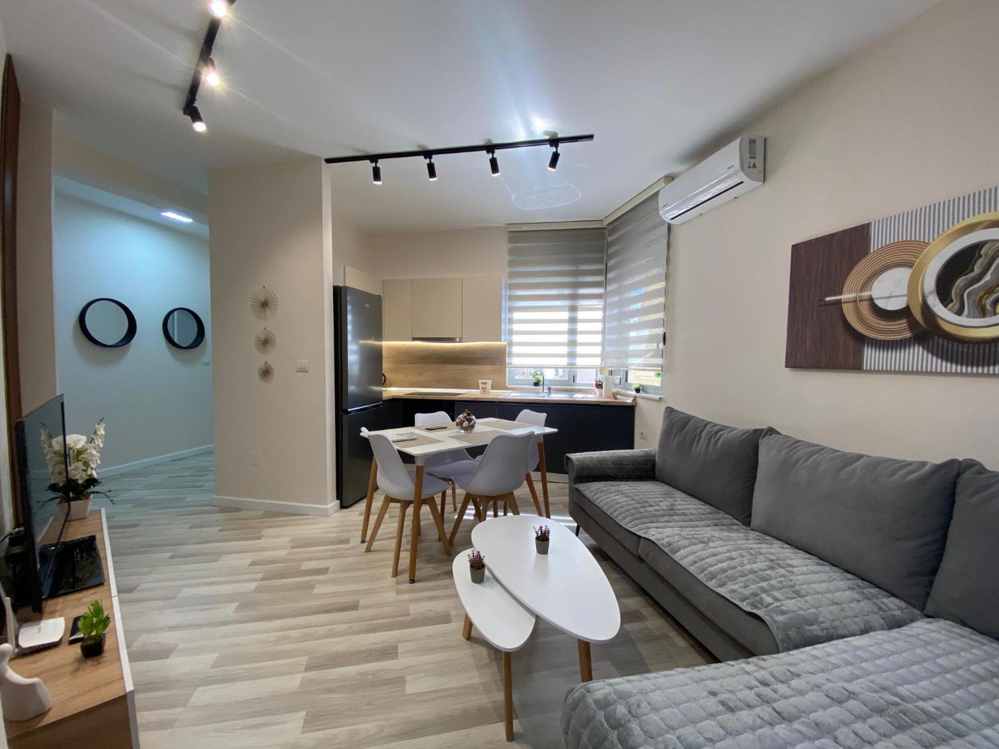 Central Cozy Apartment تيرانا المظهر الخارجي الصورة